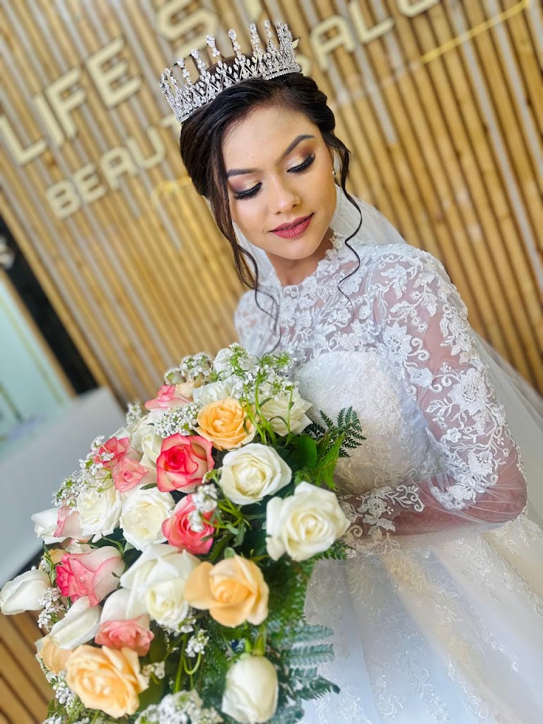 Life Style Beauty Salon