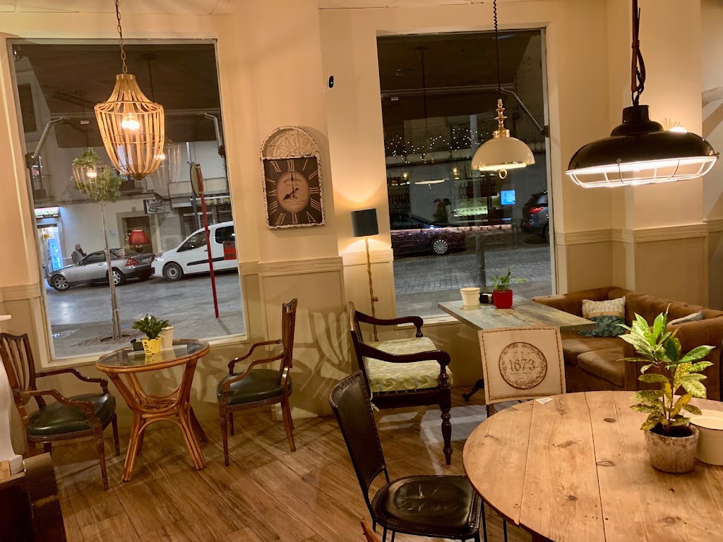 Bar Mama Juana Ubeda — Ambiente