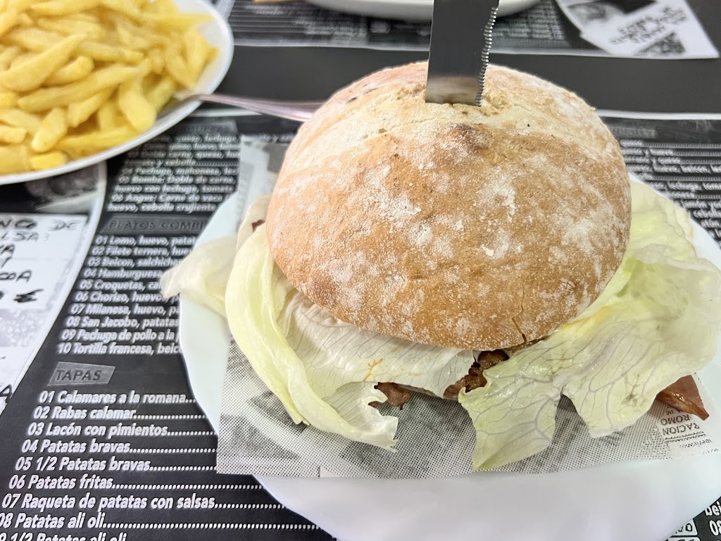 Cafeteria Mister's G — Comida y bebida