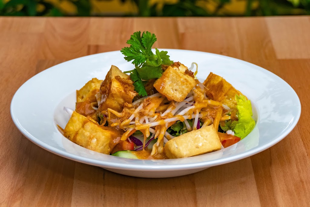 Salam Asian Food — Comida y bebida