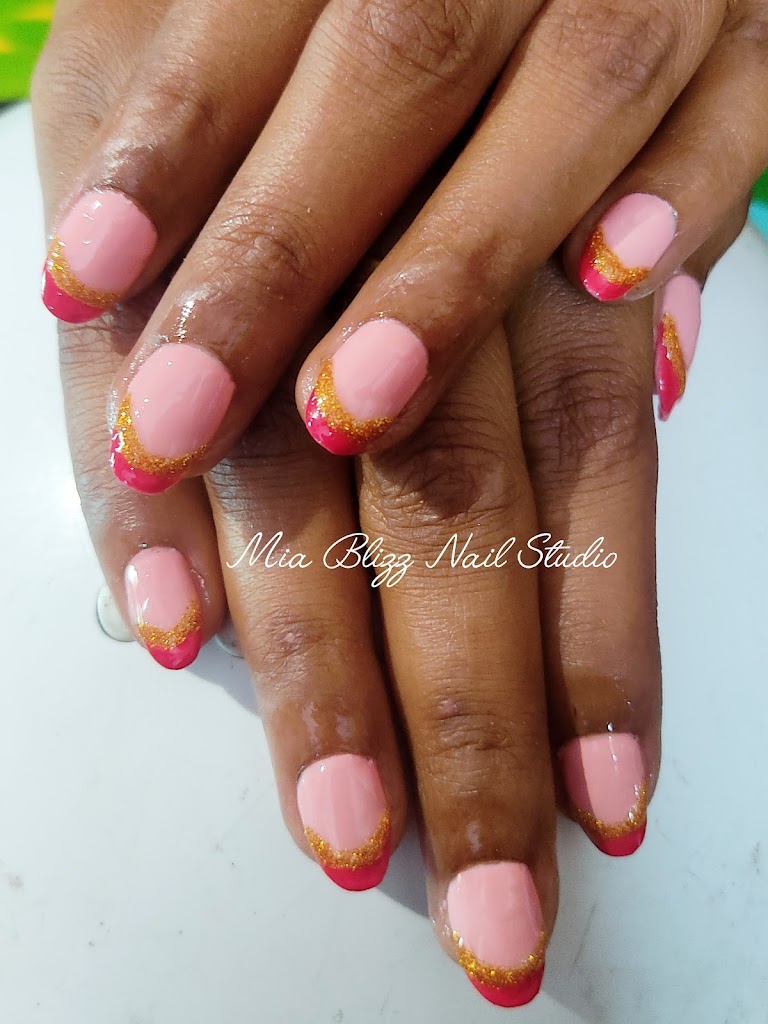 Mia Blizz Women S Beauty Parlour Academy Nail Studio