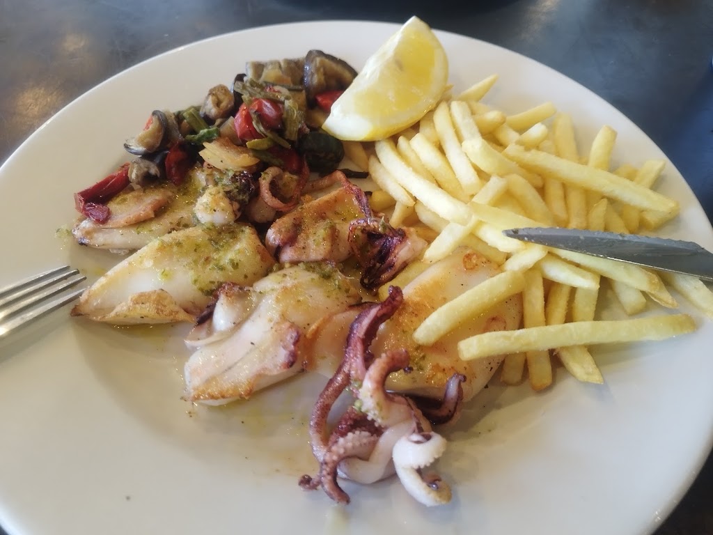 Restaurant Pizzeria La Maduixa — Comida y bebida