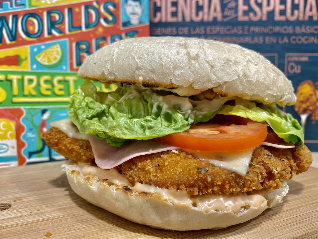 Al Carrer Street Food * Take away & Delivery — Del propietario