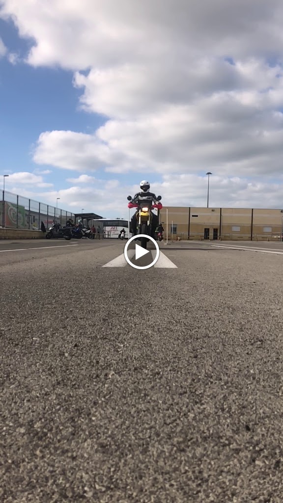 Autoescuela Saez — Videos