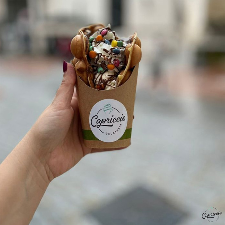 Heladeria Capriccio Lucena — Comida y bebida