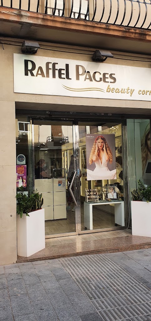 Raffel Pages Beauty Corner — Exterior
