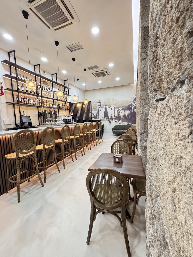 La Plaza cafe Gastrobar