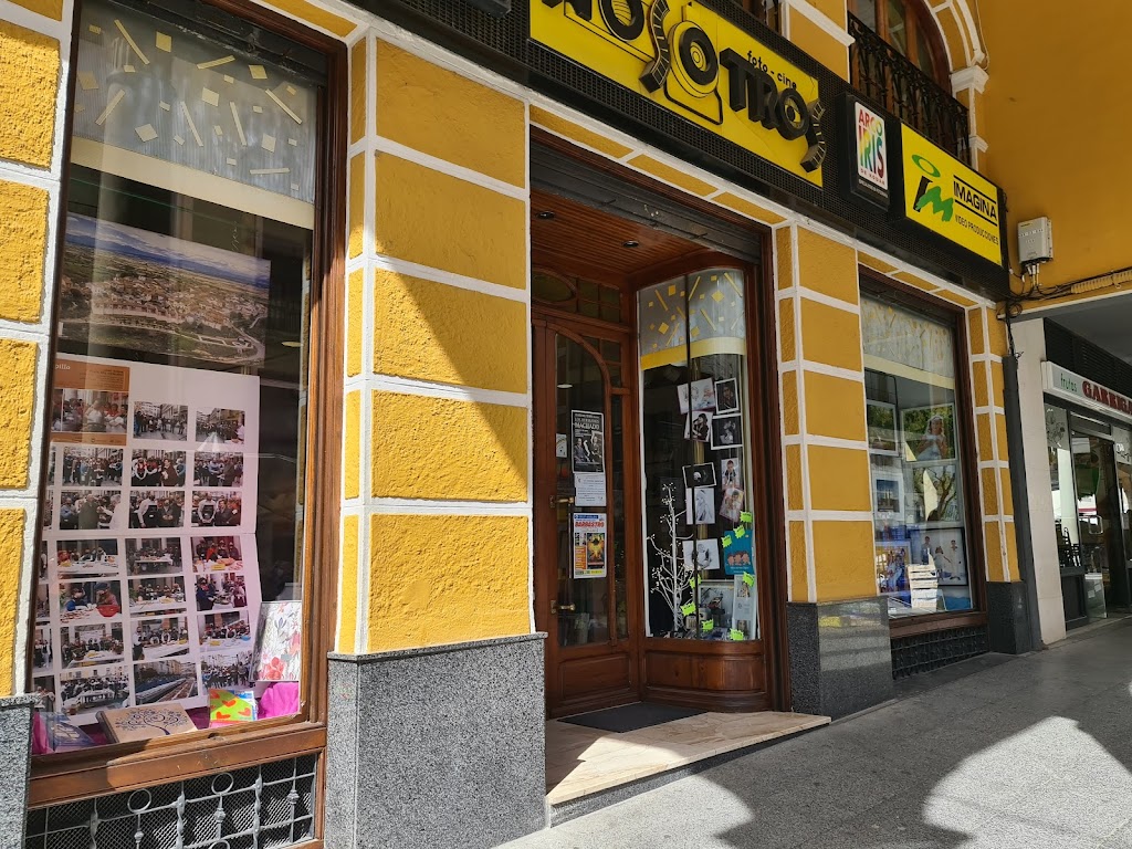 FOTO NOSOTROS