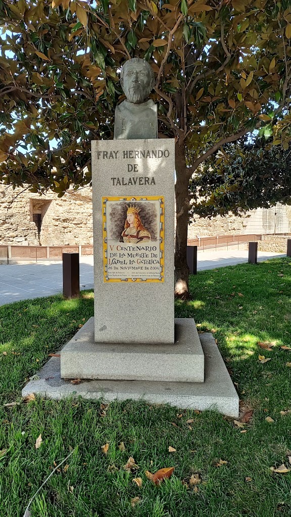 Busto de Fray Hernando de Talavera