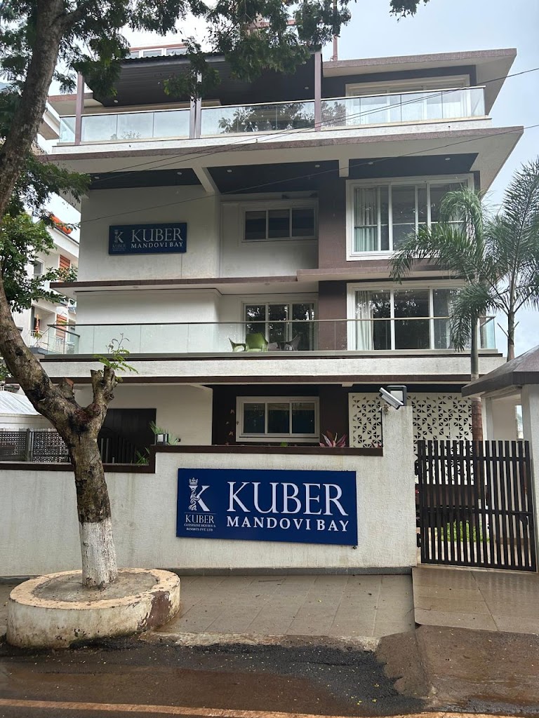 Kuber Mandovi Bay