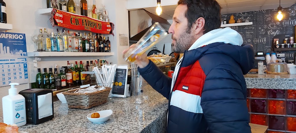 Bar Derbi — Ambiente