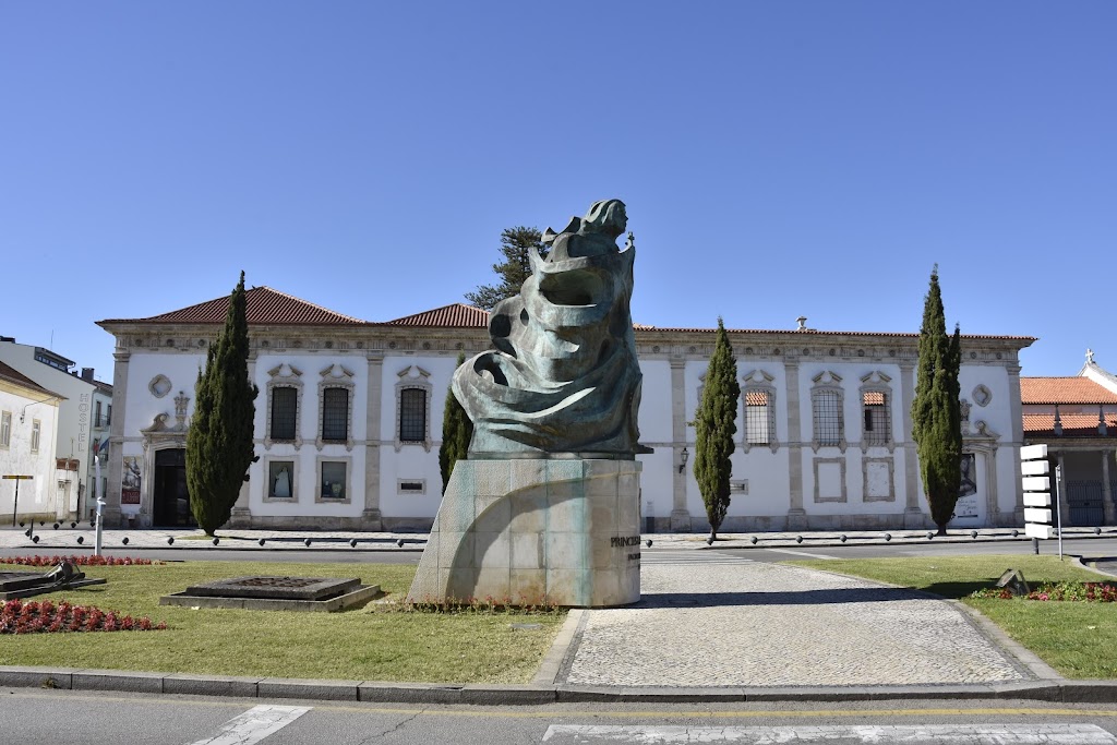 Monumento a Princesa Santa Joana