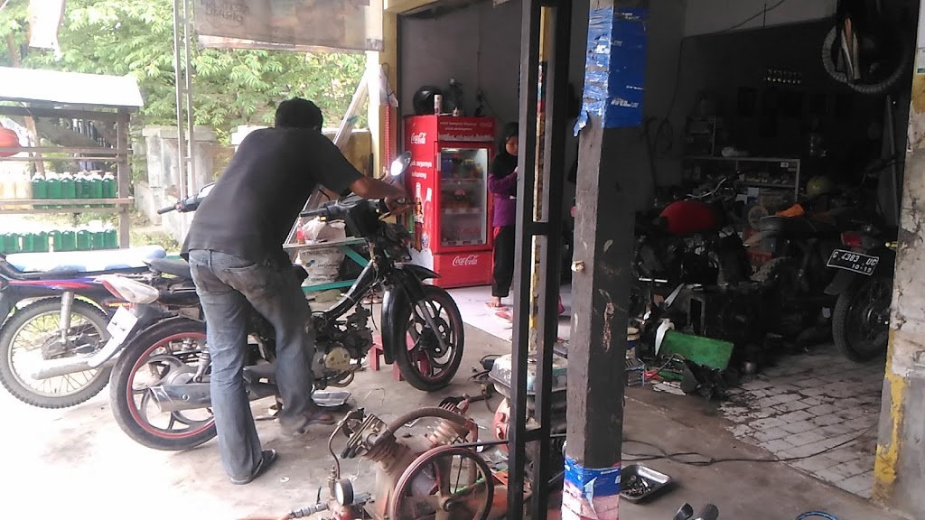 Bengkel Motor 99