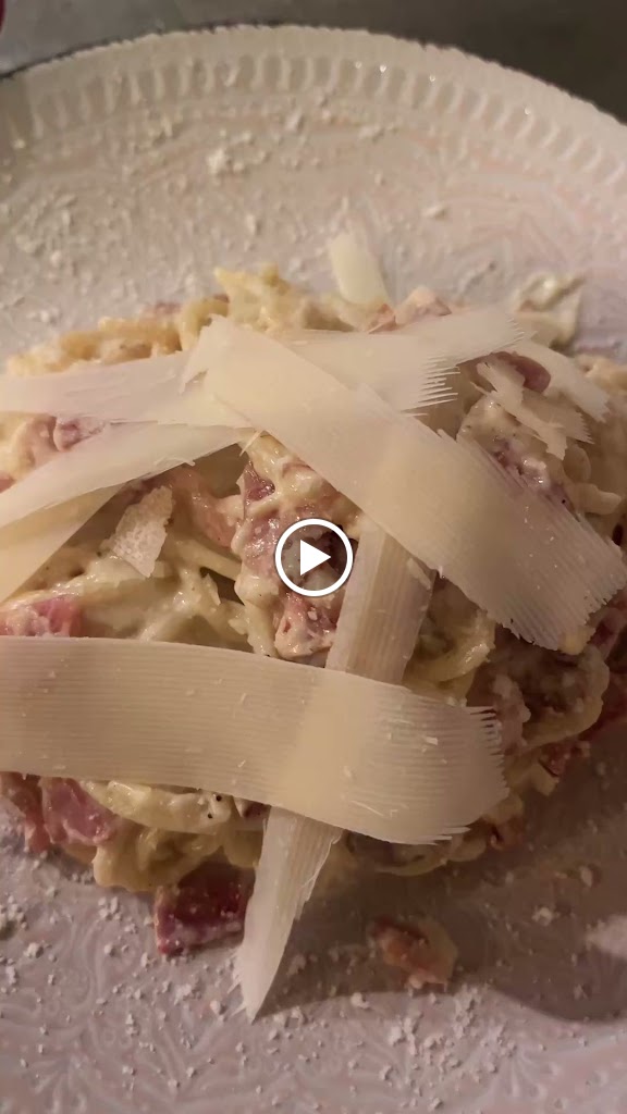 Pizzeria Punto de encuentro — Videos