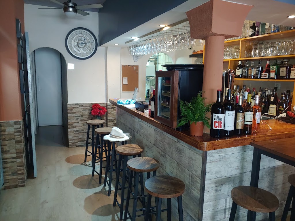 Restobar Modupue — Ambiente
