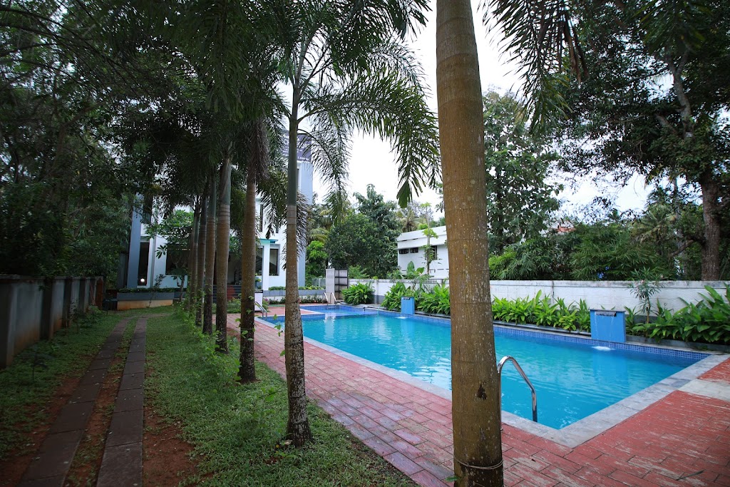 Rachanas Black Beach Resort