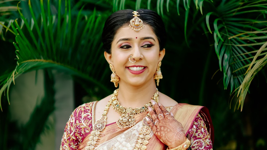 Dee S Makeup Studio Parlour