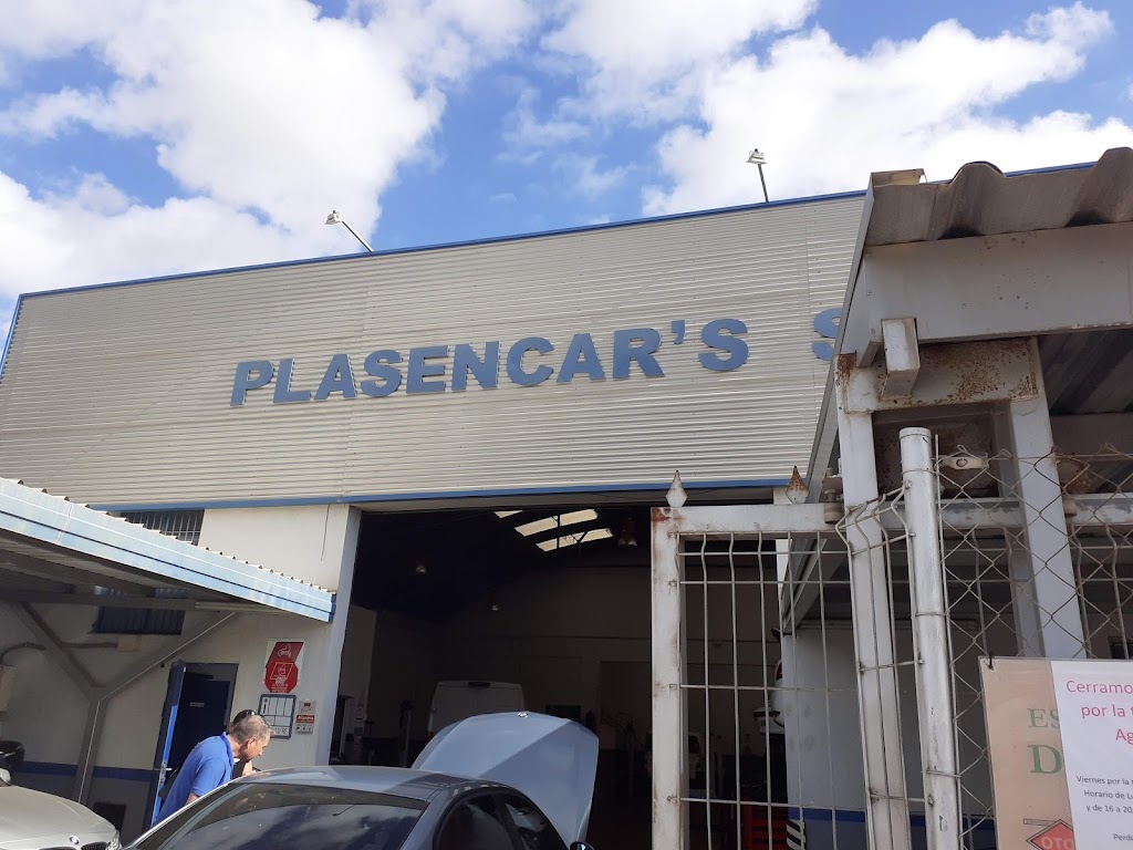 PLASENCAR'S SL — Exterior
