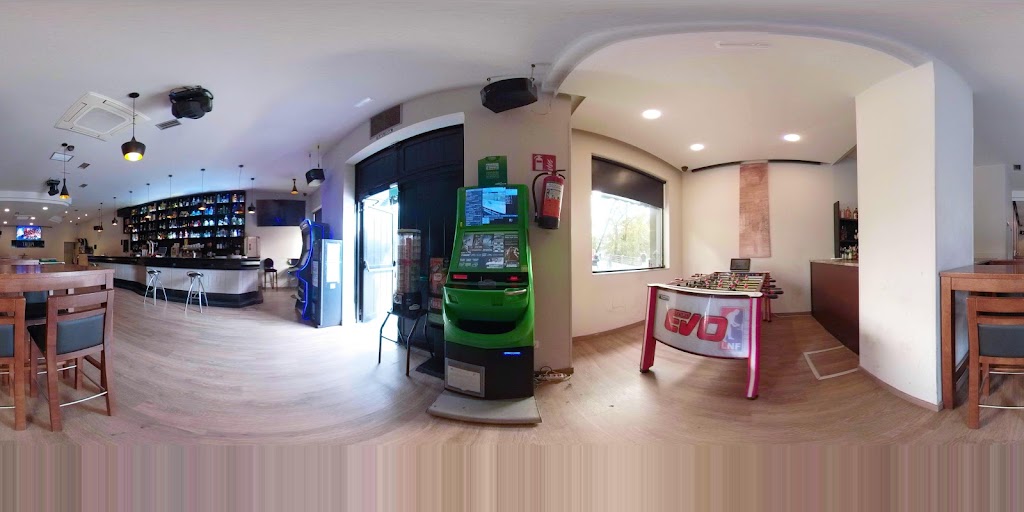 Tropi Pub — Ambiente