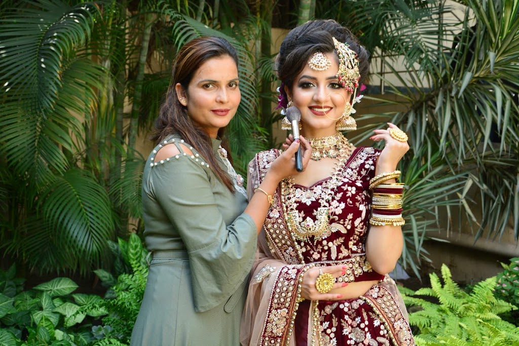 Retouch Makeup Studio And Professional Makeup Artist