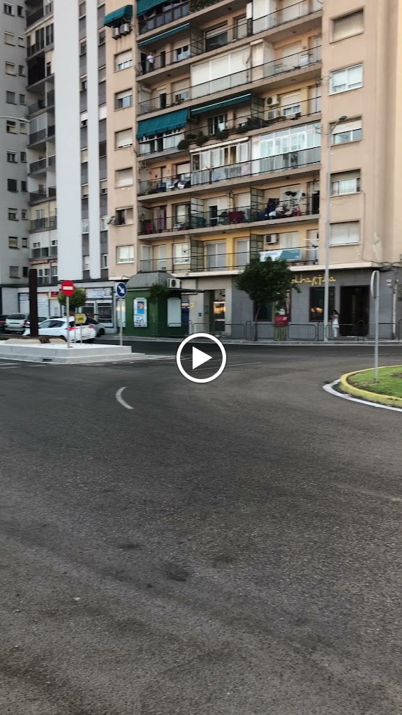 Entrada Parking Llano Amarillo — Videos