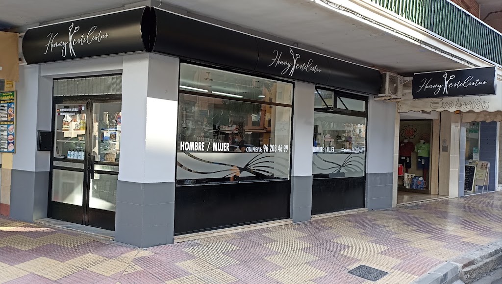 Henny Estilistas Salon de Belleza Unisex — Exterior