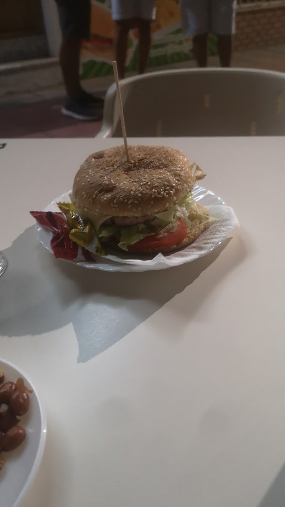 Bar Mas Bocatas — Comida y bebida