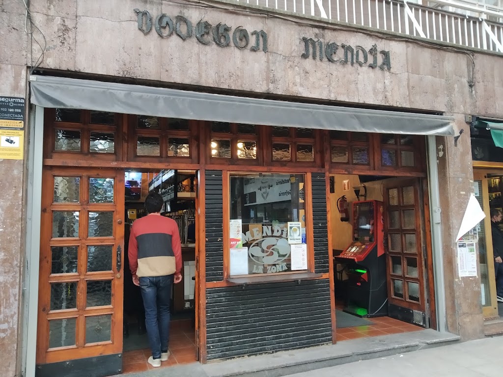Bodegon Mendia