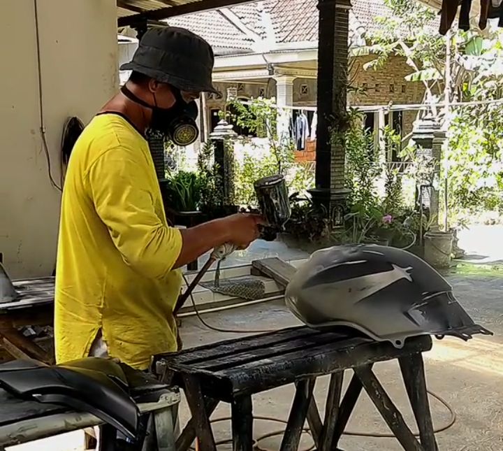 Bengkel Cat Mobil Agus