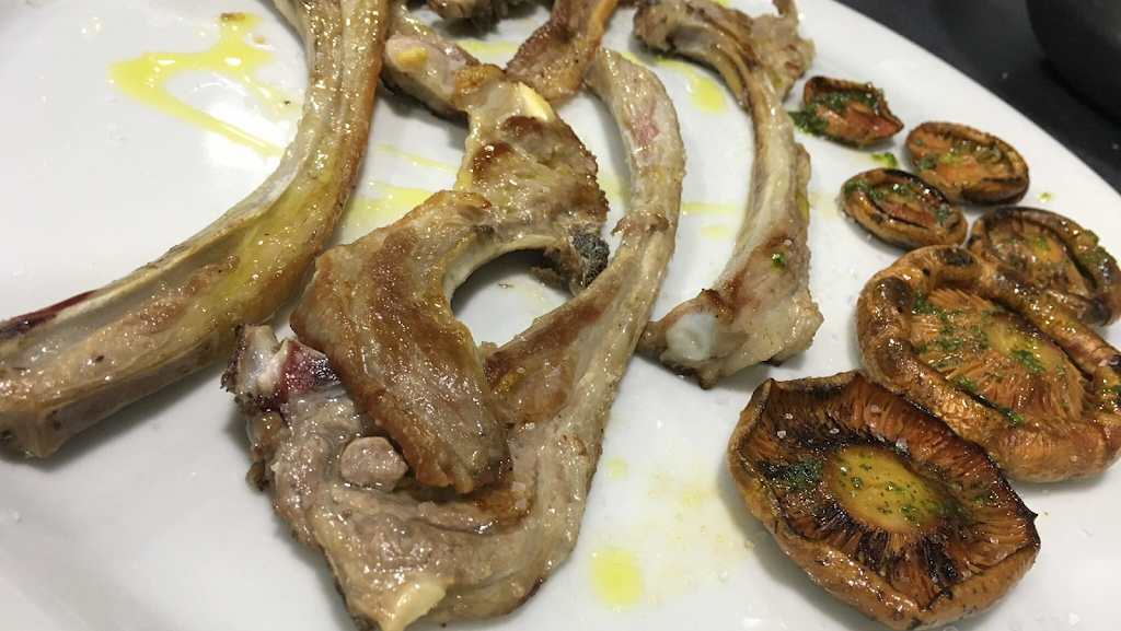BONATAPA — Comida y bebida