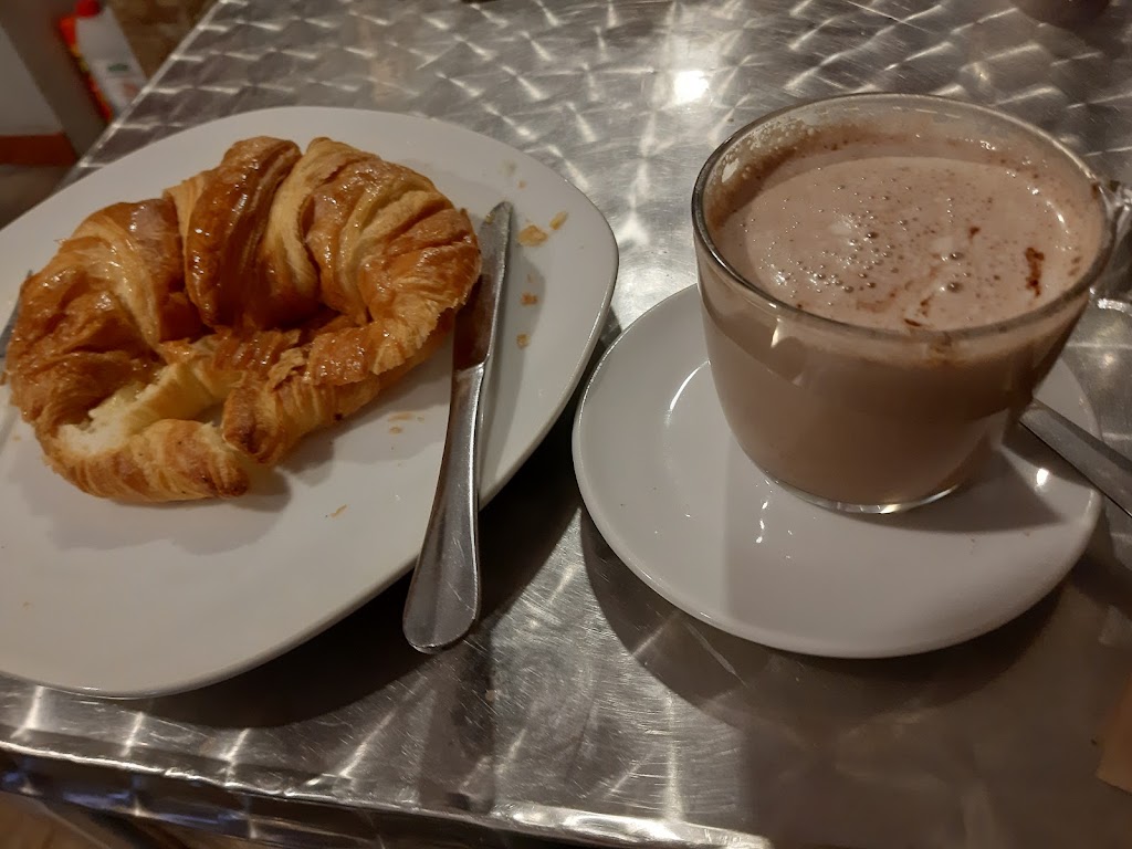 Cafe del diez — Comida y bebida