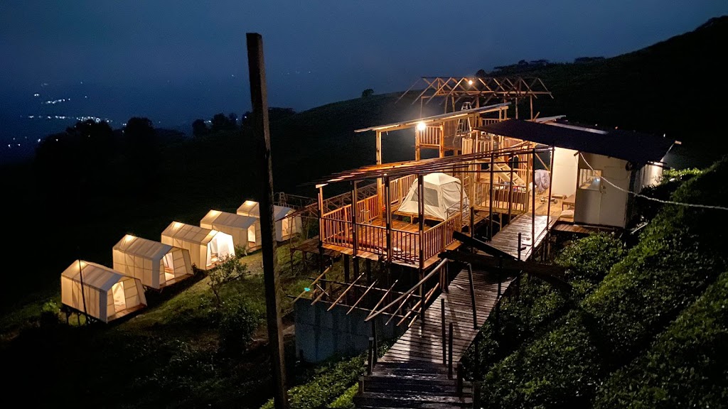 DEMPO HIGHLAND GLAMPING & RESTO