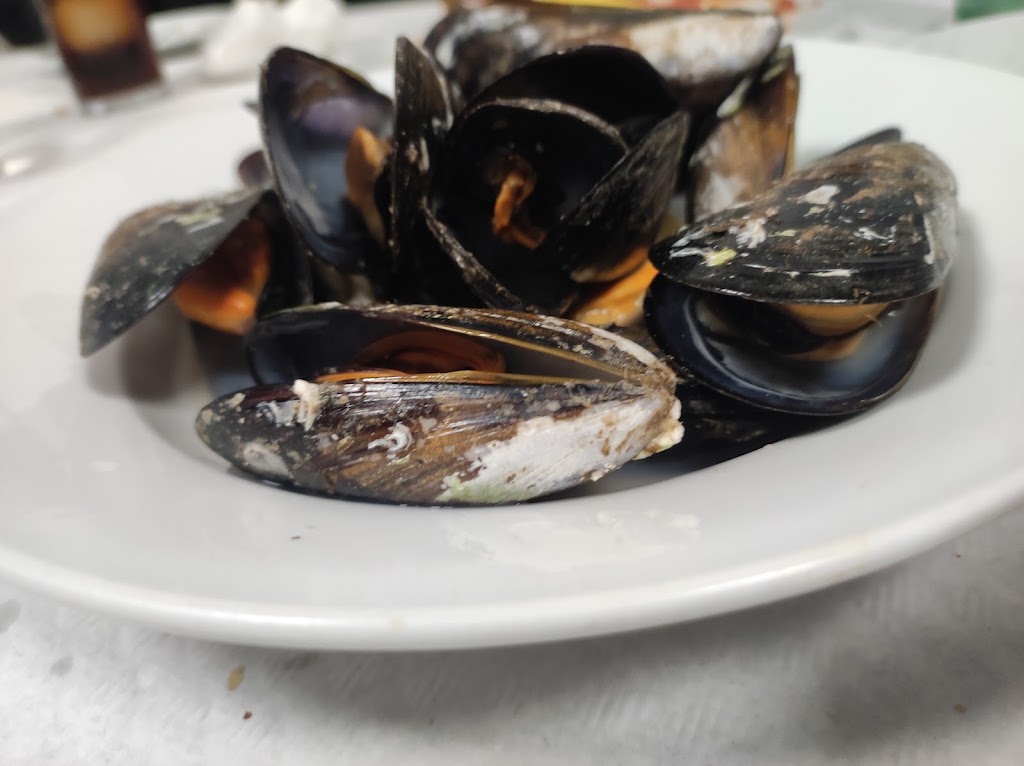 BAR PATRIMAR — Comida y bebida