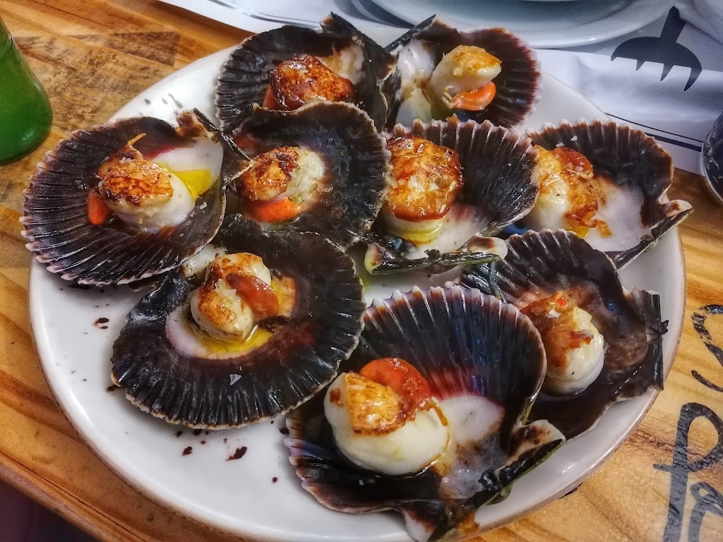 El Redondel Raciones Variadas — Comida y bebida