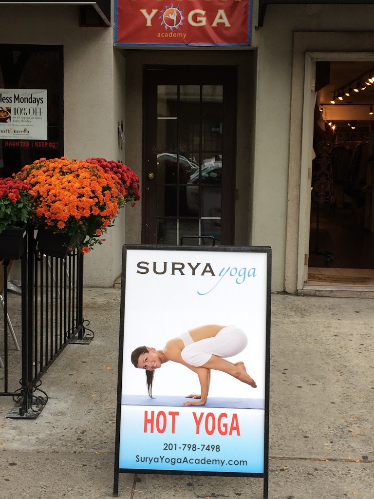  Surya Yoga Academy
