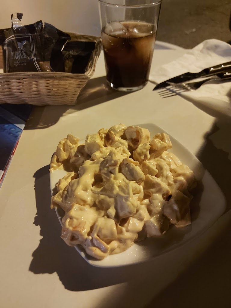 Bar Laguna — Comida y bebida