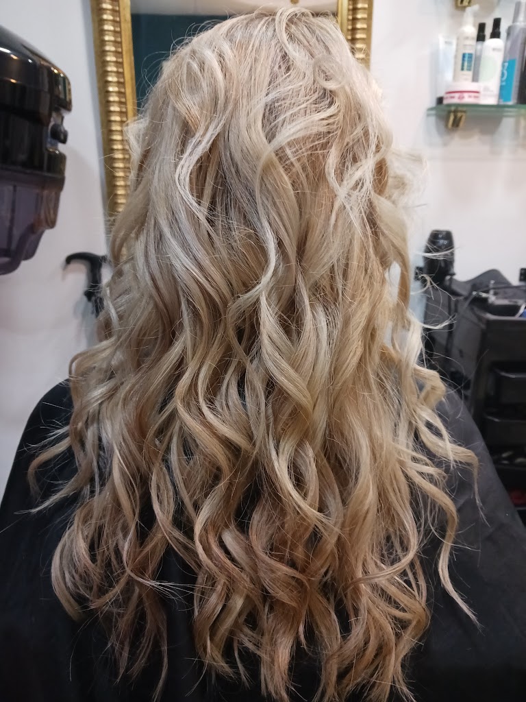 PELUQUERIA Y ESTETICA ROCIO SARMIENTO