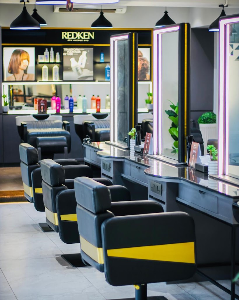 Kutz The Salon Medical Square