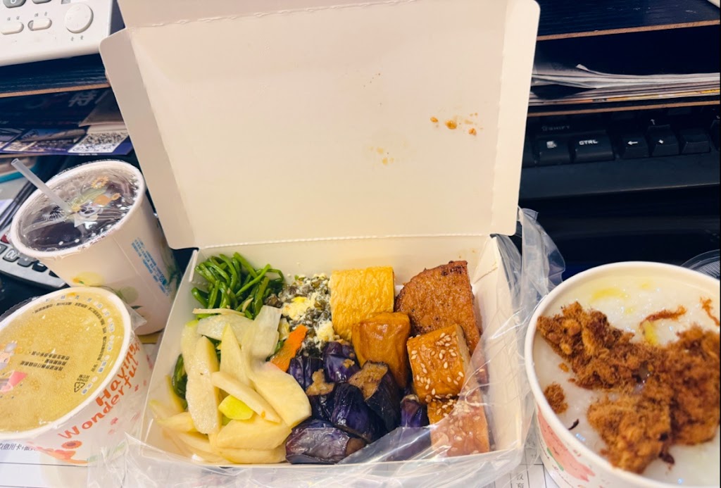 上海素食自助餐 的照片