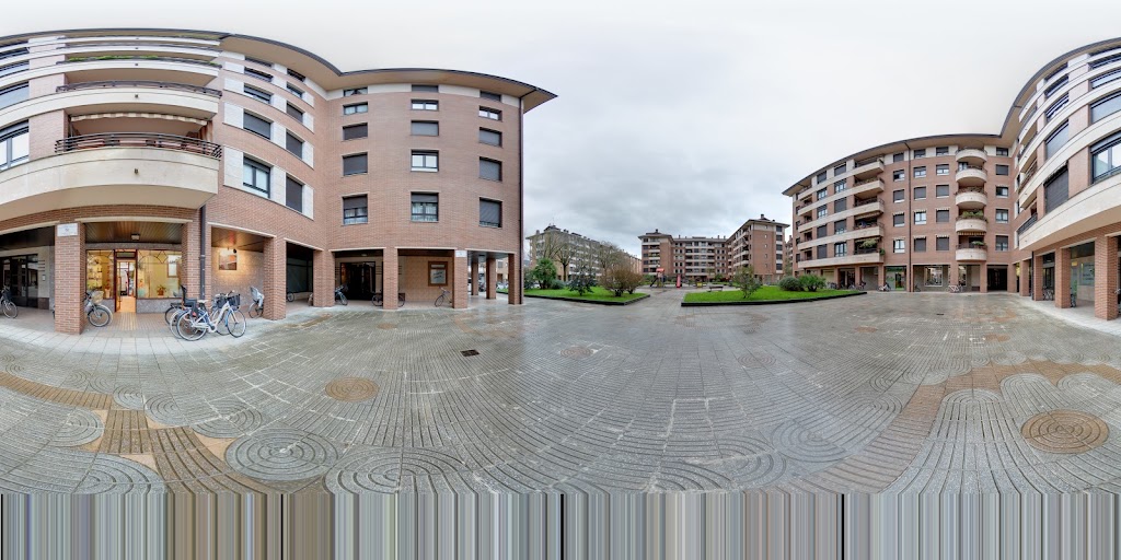 Tximak — Exterior