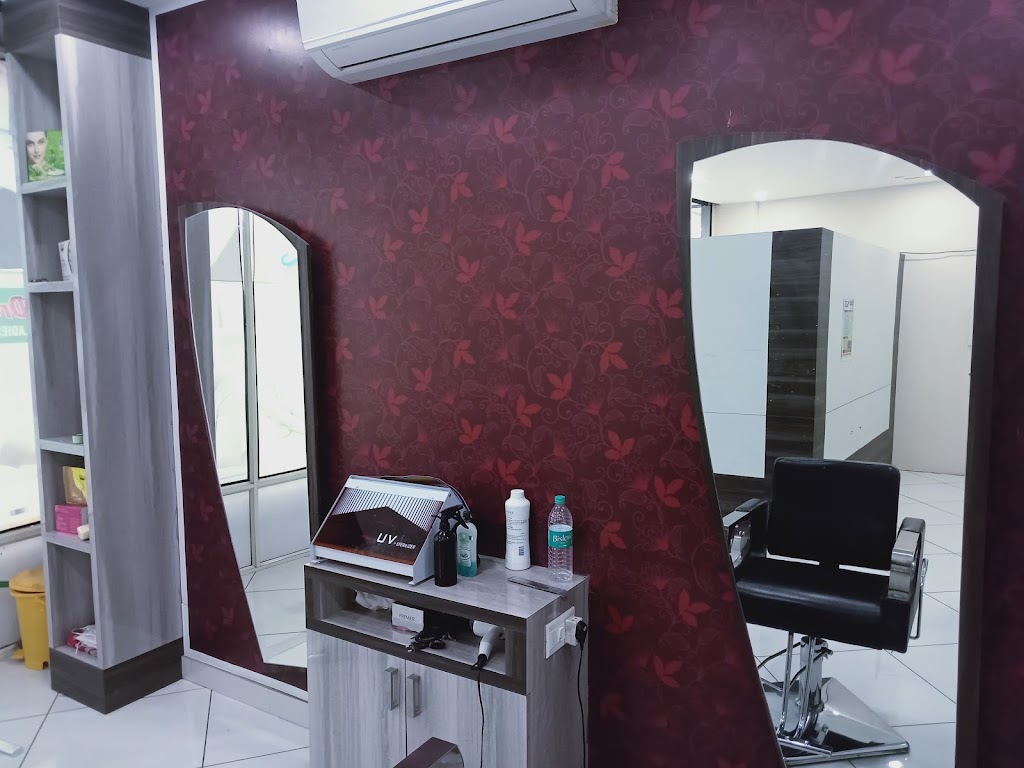 Dazler Beauty Parlour Ladies Kids At Nadapuram