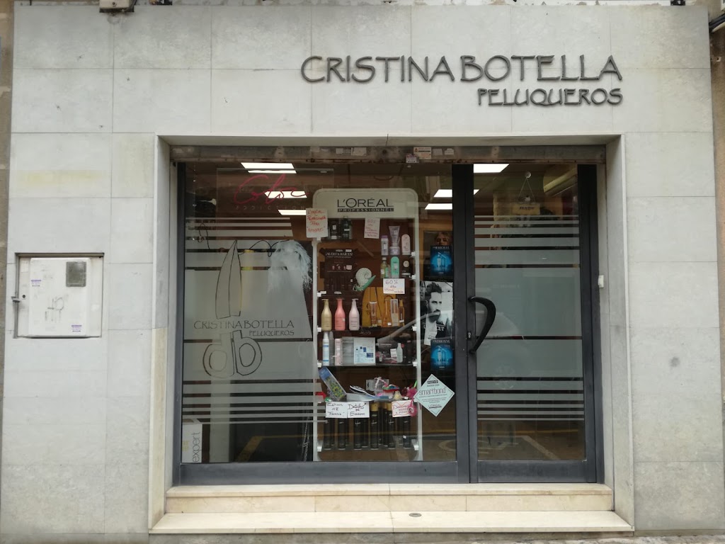 Cristina Botella Peluqueros - Peluqueria en Novelda — Exterior