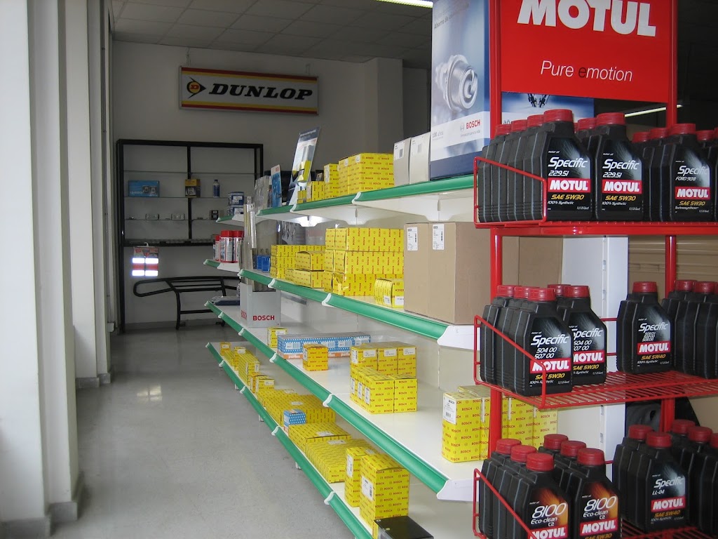 Bosch Car Service Taller Nicolau Bertran — Interior