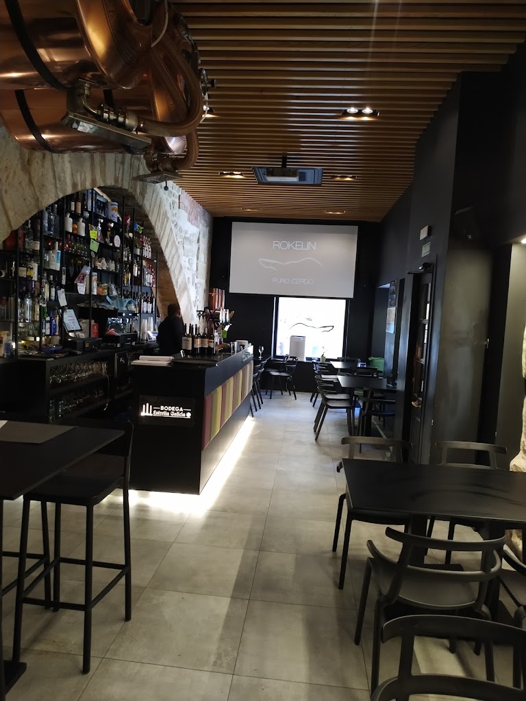 Restaurante Rokelin Puro Cerdo | Alcaniz — Ambiente