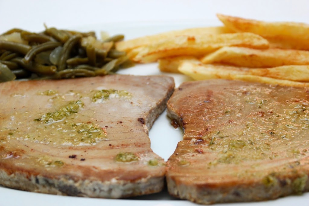 Restaurante Los Bateles — Comida y bebida