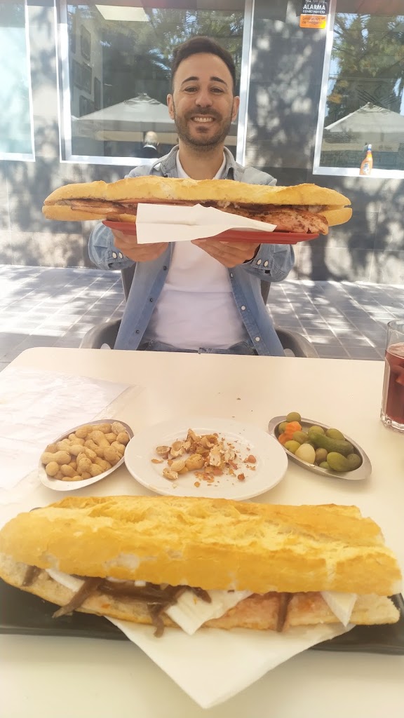 Bar Las Tapas — Comida y bebida