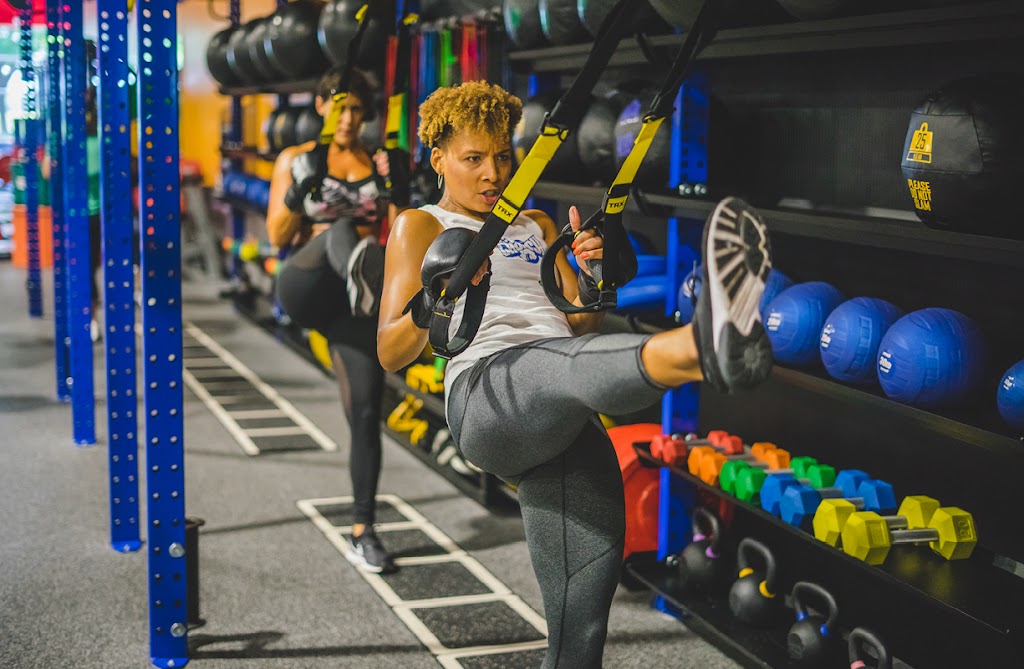  Crunch Fitness - Cedar Hill