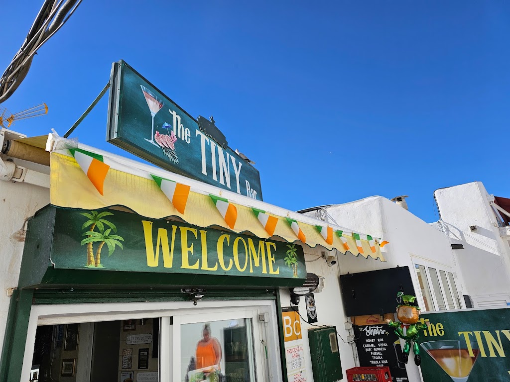 Tiny Bar