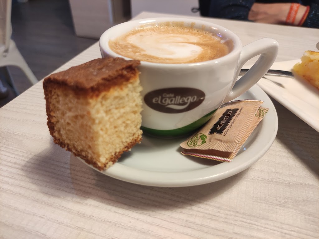 Ariela — Comida y bebida