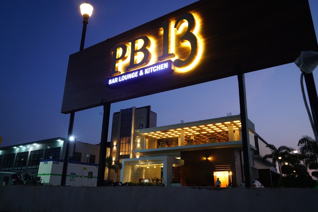 Pb13 Bar Lounge Kitchen